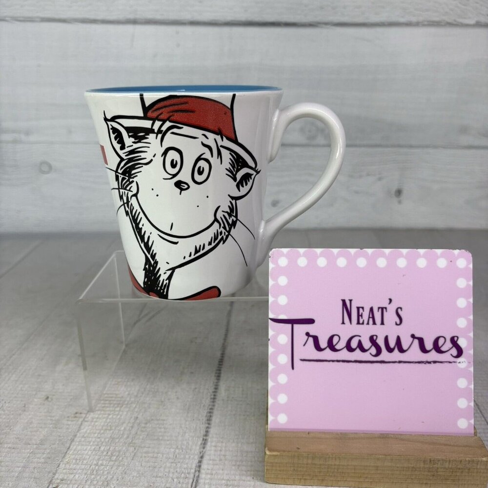 2015 Universal Studio DR SUESS CAT IN THE HAT White Red Strips 16oz Ceramic Mug